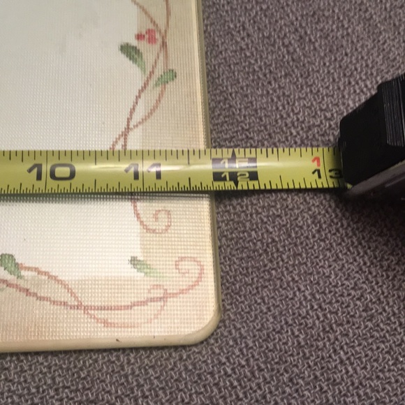 Christmas Holiday Acrylic Cutting Board - Picture 6 of 7